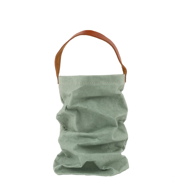 Weinkühler mit praktischer Tragetasche und herausnehmbaren Kühl-Pack. In der Salvia (salbeigrün).