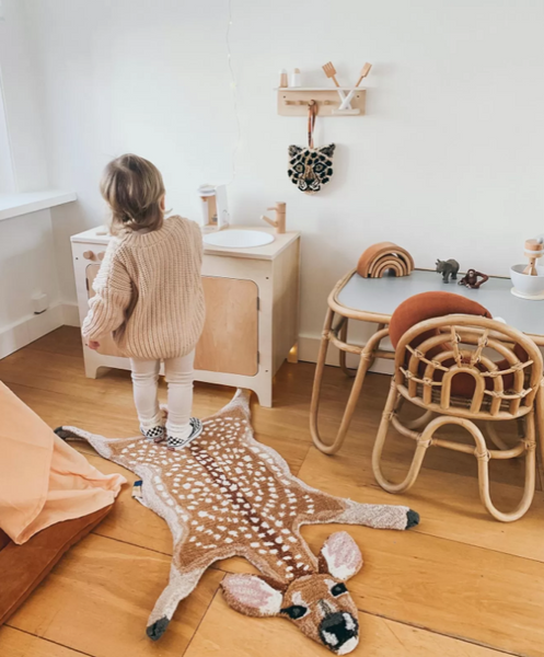 Rehteppich in einem Kinderzimmer platziert