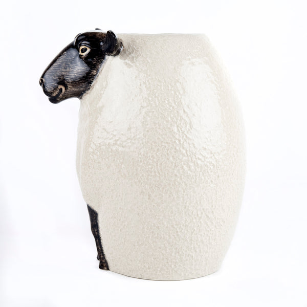 Handbemalte Schafvase mit schwarzem Gesicht von der Seite 